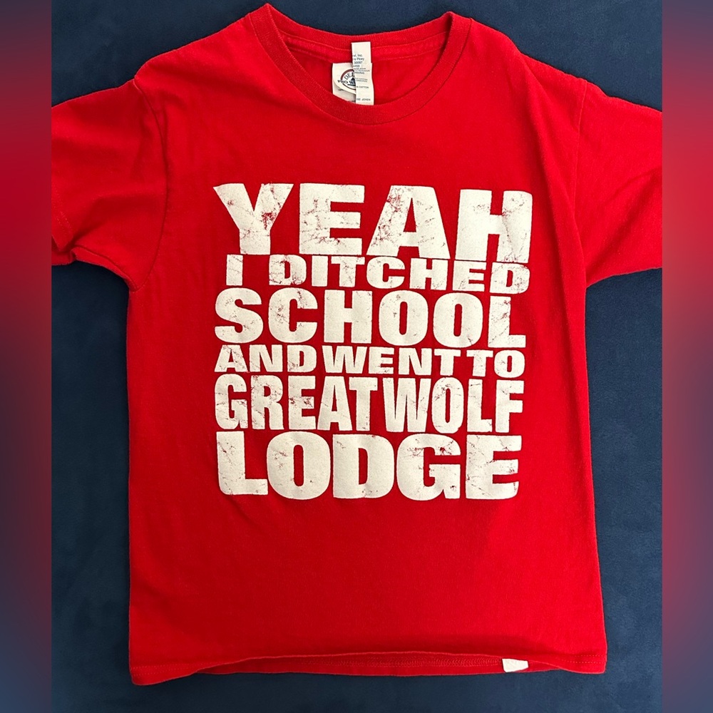 Great Wolf lodge T-shirt